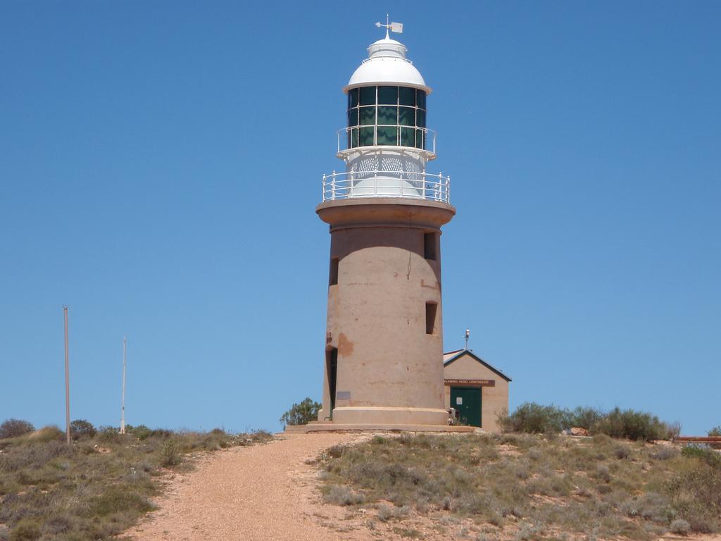 Ningaloo Bed And Breakfast Эксмут Экстерьер фото