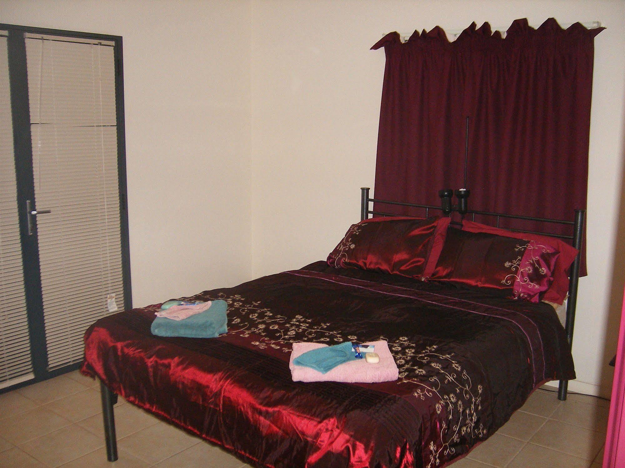 Ningaloo Bed And Breakfast Эксмут Экстерьер фото